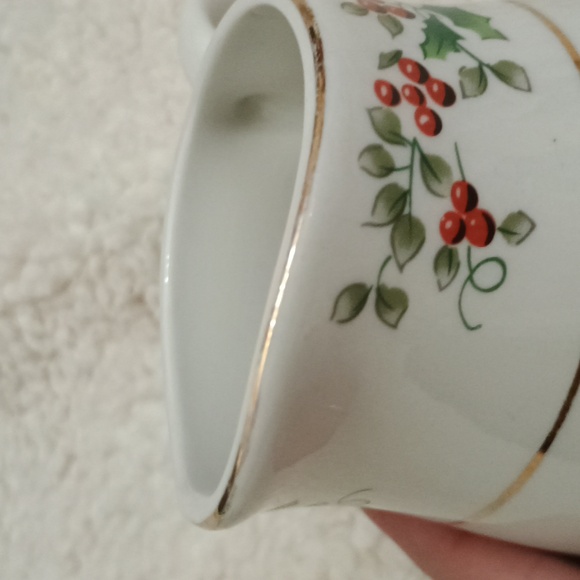 Gibson Creamer and Sugar Set with Holly Design - Picture 4 of 5